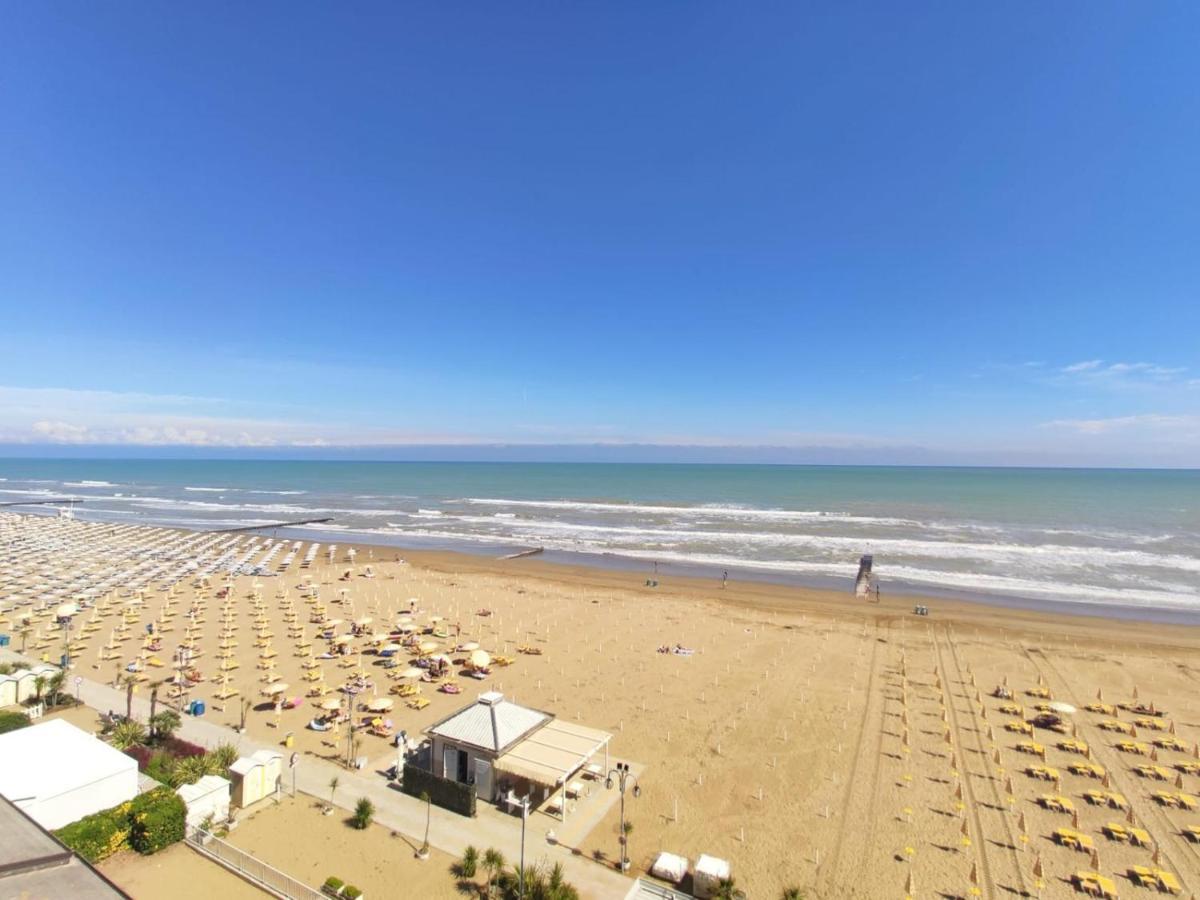 La Torre - Frontemare - Immobil Relax Villa Lido di Jesolo Esterno foto